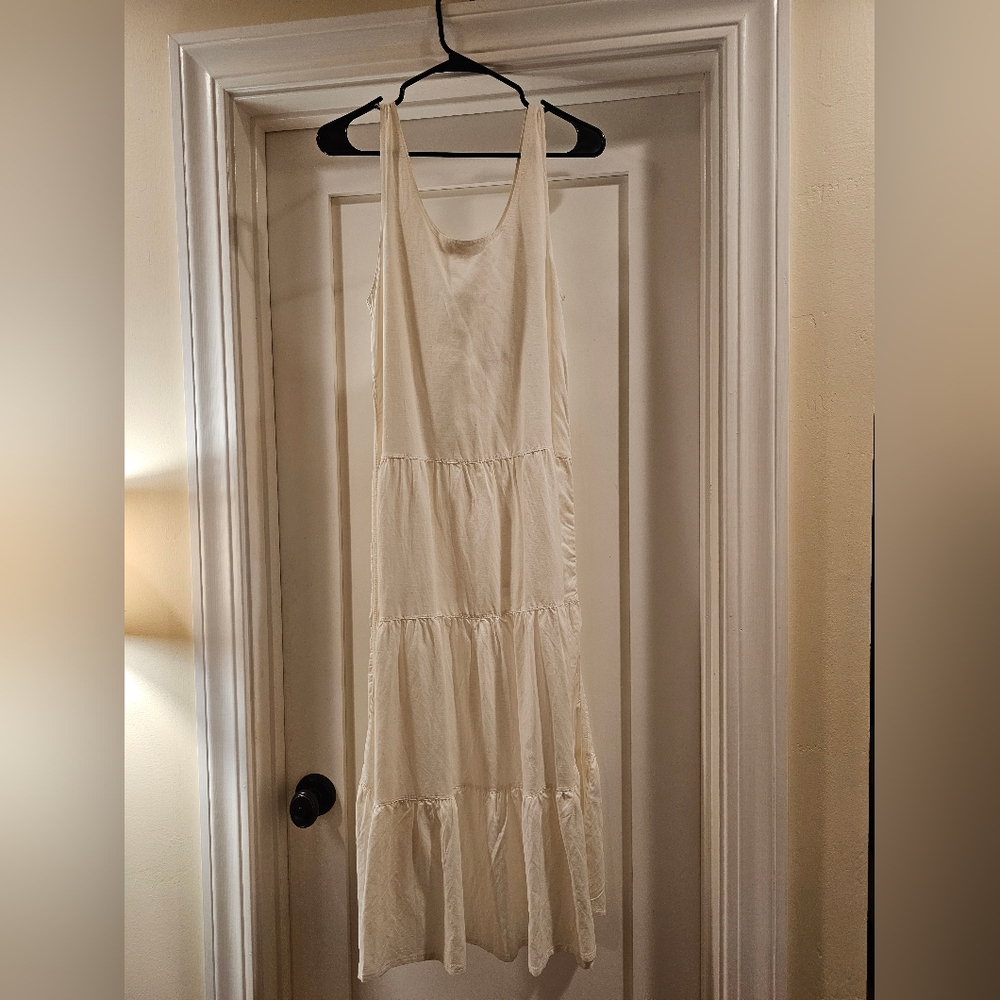 Splendid White Midi Dress